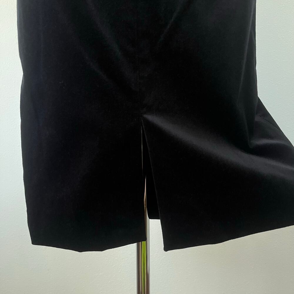 Vintage 90s / Y2K Max Mara Black Velvet Pencil Knee Length Skirt // Size 8 - Picture 4 of 5